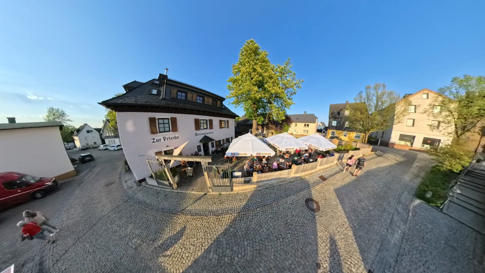 Biergarten eröffnet